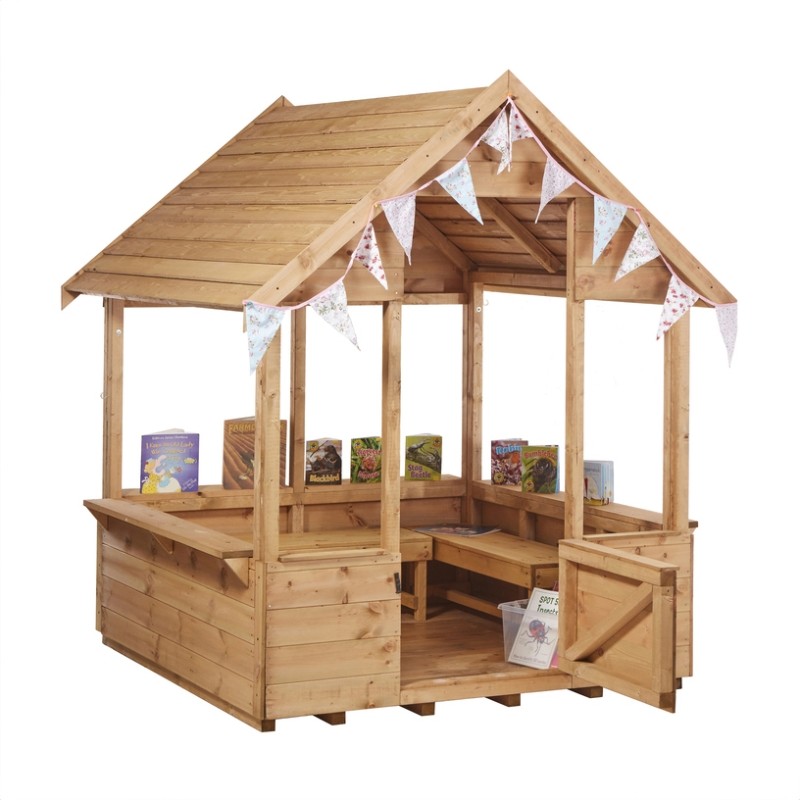 Outdoor reading room