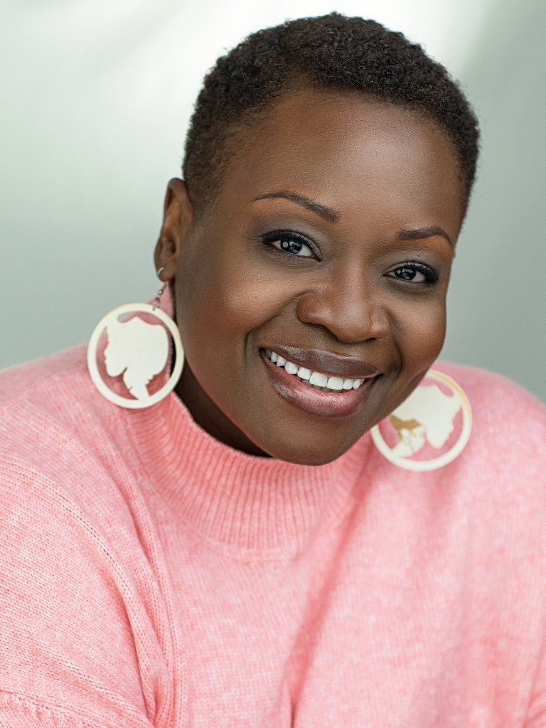 tola_okogwu_copyright_dujonna_gift_simms.jpg